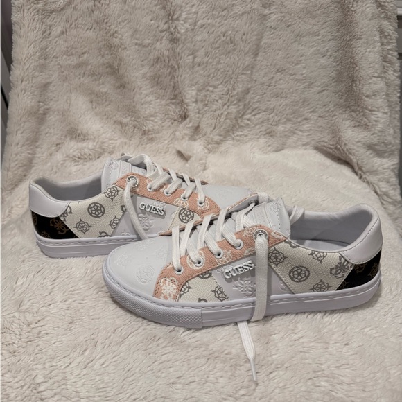 GUESS White & Peach Logo Sneakers | Chic Streetwear Baddie - Picture 2 of 4